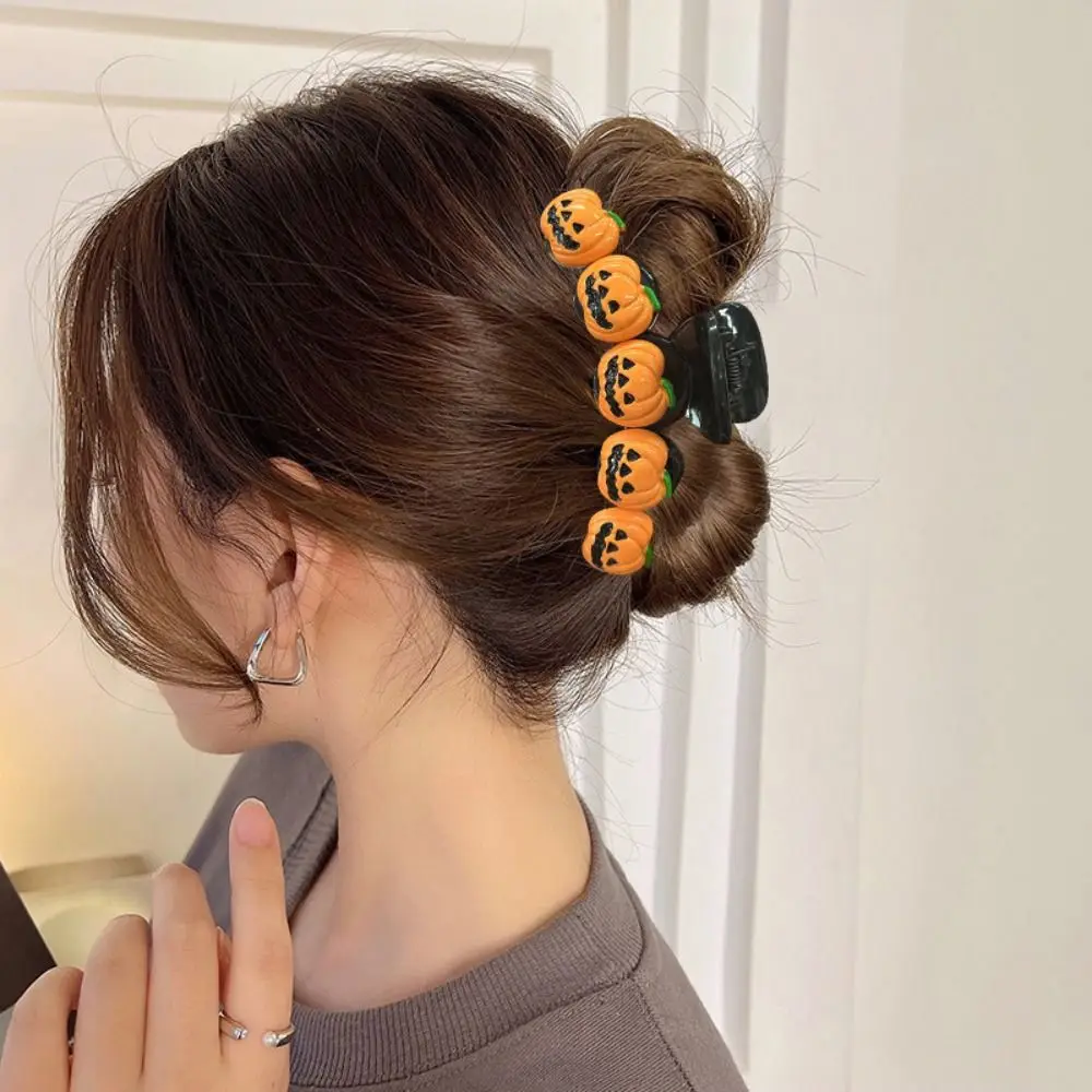 Fashion Plastic Halloween Hairpin 4 inch Ponytail Bun Holder Pumpkin Hair Claw Hair Accessories Funny Hair Clip Women