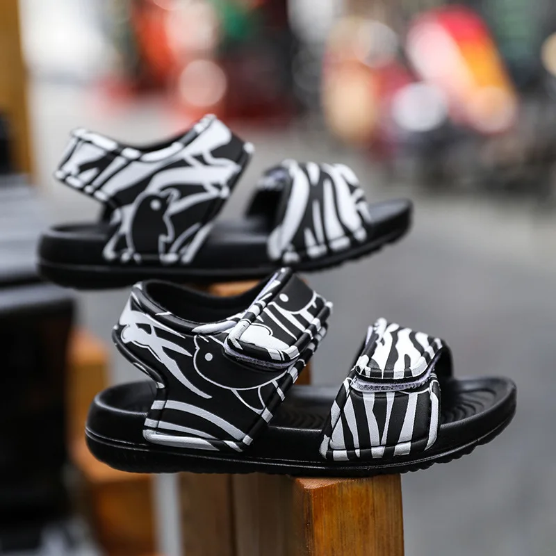 Fashion Girls' Shoes 2026Summer New Kids Sandals Comfort Anti Slip Boys' Beach Shoes Simple Versatile Girls Thick Bottom Sandals