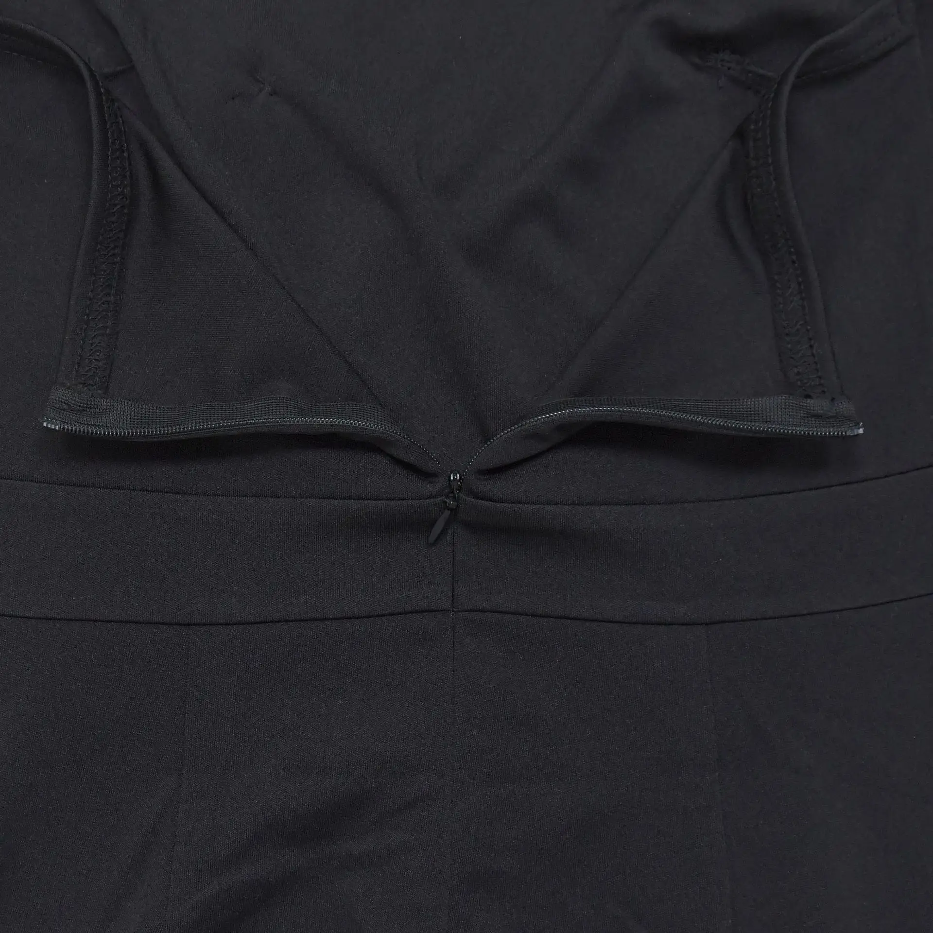 Mulheres fora do ombro assimétrico bandeau sem alças botão de metal decoração cintura alta perna larga casual uma peça macacão