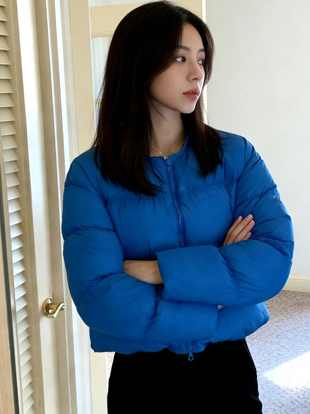 

Модная короткая синяя хлопковая куртка с круглым вырезом, женская зимняя утепленная повседневная универсальная стильная верхняя одежда в корейском стиле