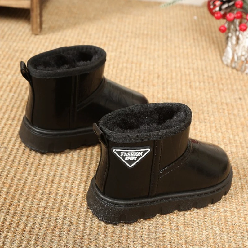بوتاس ريترو الفتيات الأحذية 2025 شتاء جديد الاطفال حذاء الثلوج الراحة المضادة للانزلاق الفتيات حذاء من الجلد بسيط تنوعا حذاء طفل Zapatos