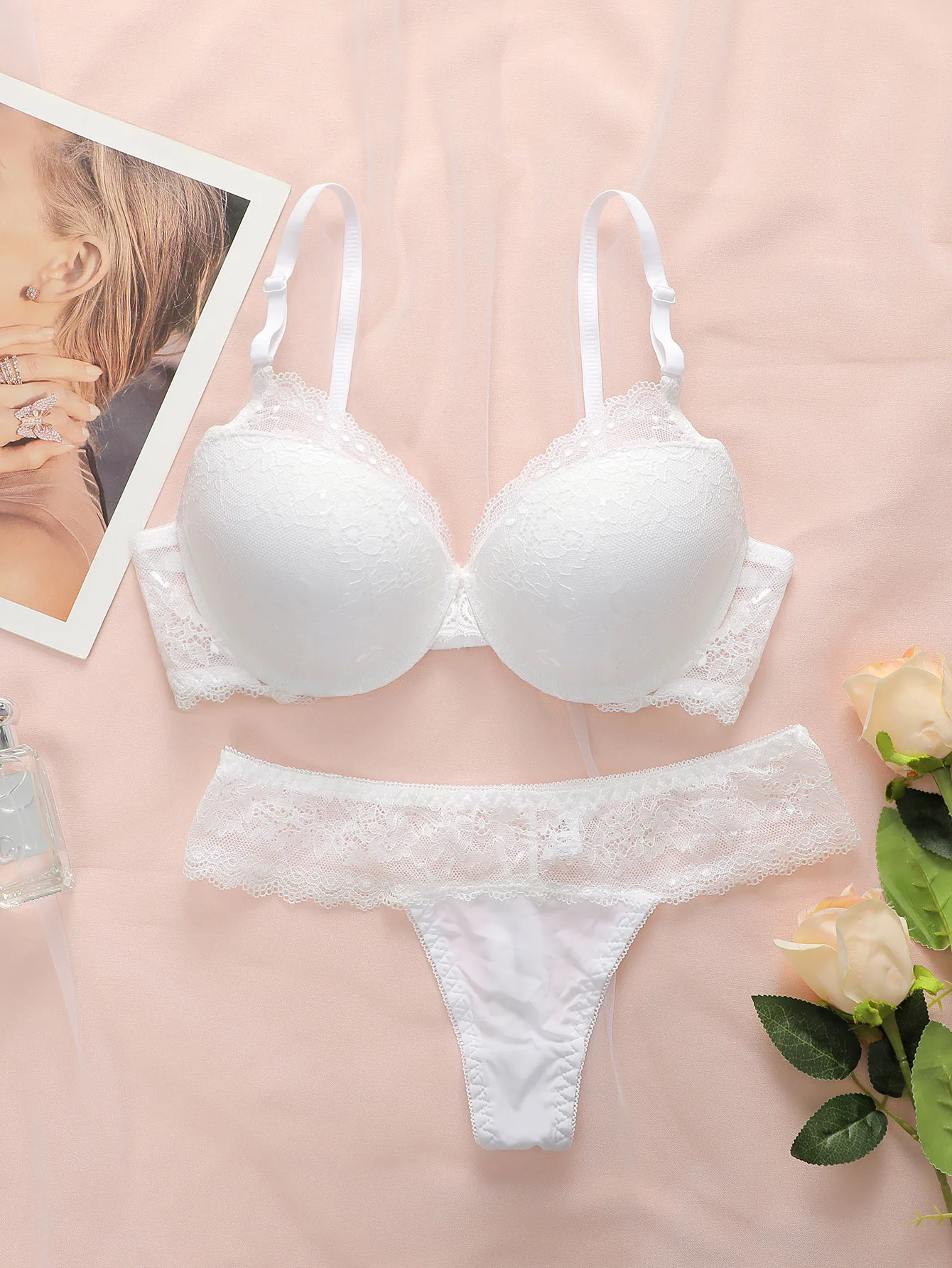 Hot selling women's sexy embroidered lace bra set with steel ring gathering push up and seamless thong set B6064