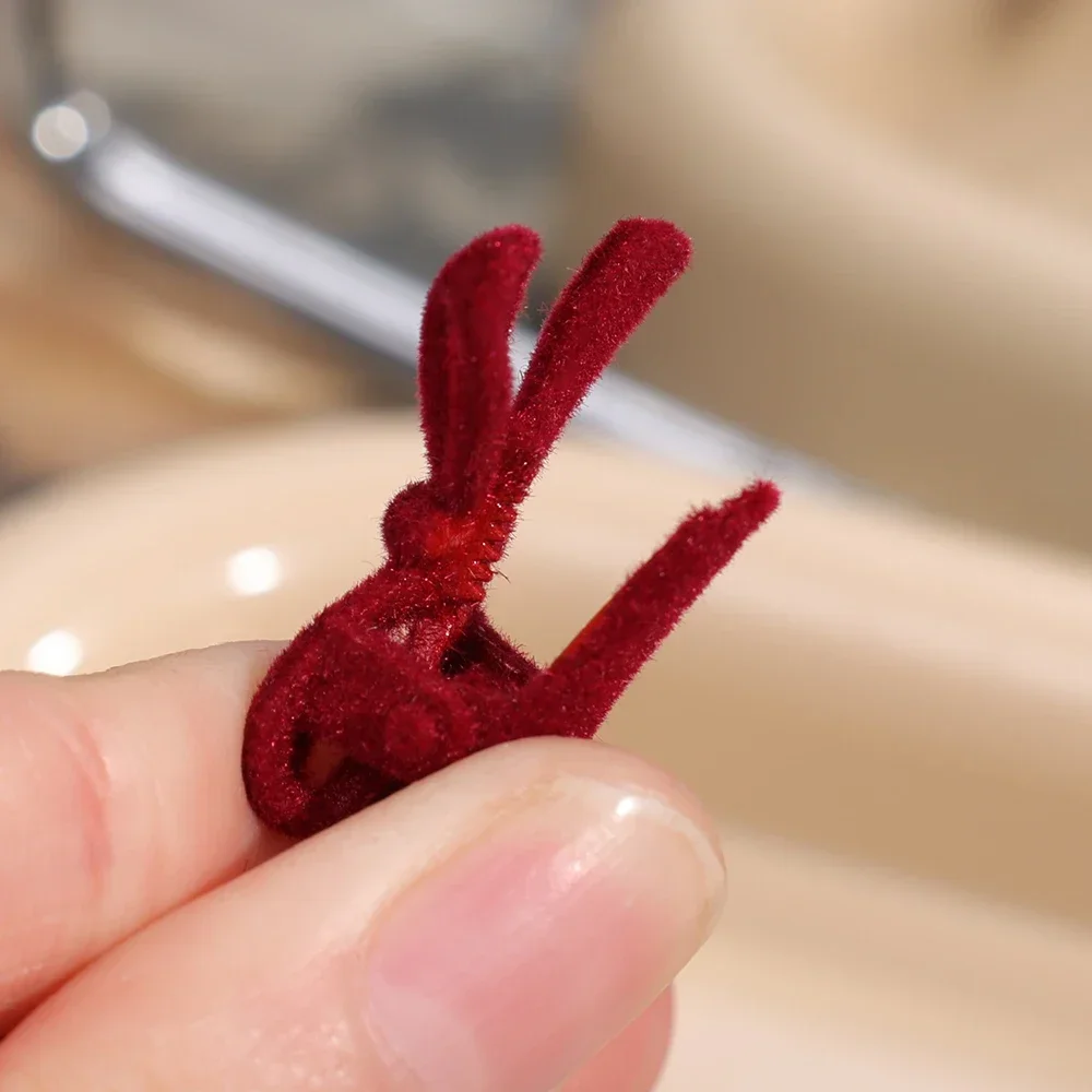 2/10pcs Mini Red Velvet Bow Hair Clips Little Girls Sweet Candy Velvet Bow Knot Hairpins Hairgrips Barrette Hair Accessories