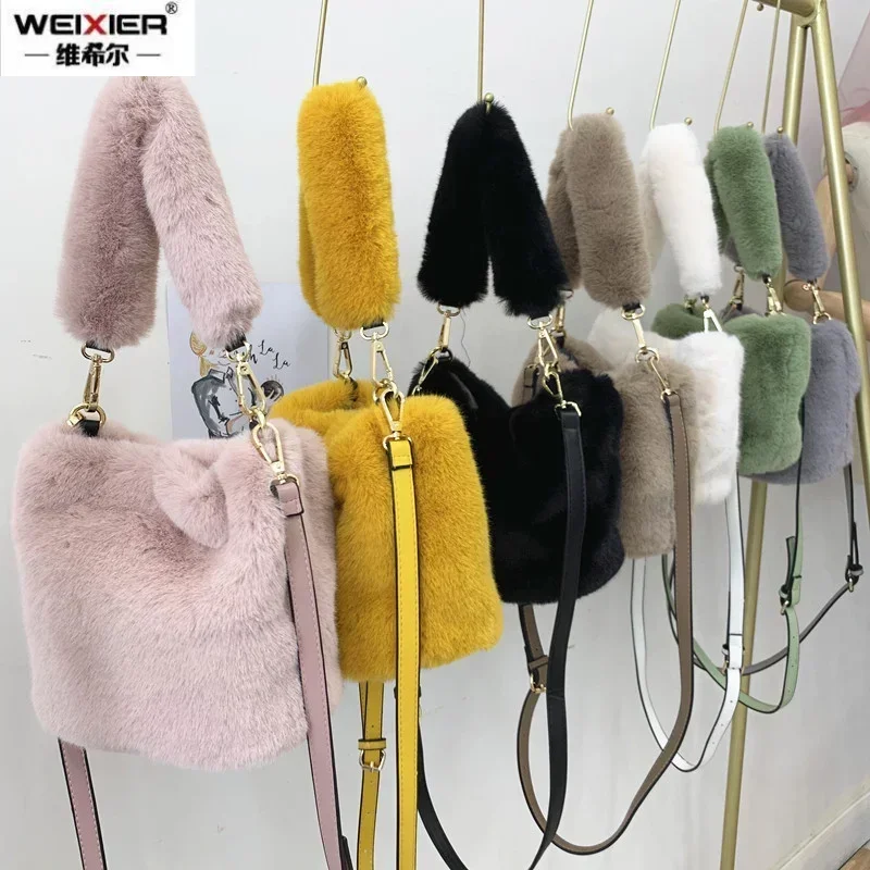 ฤดูหนาวใหม่ Faux Fur กระเป๋าออกแบบกระเป๋าถือผู้หญิง Plush กระเป๋านุ่ม Hobo กระเป๋าหญิงคุณภาพสูงกระเป๋า Lady Sac