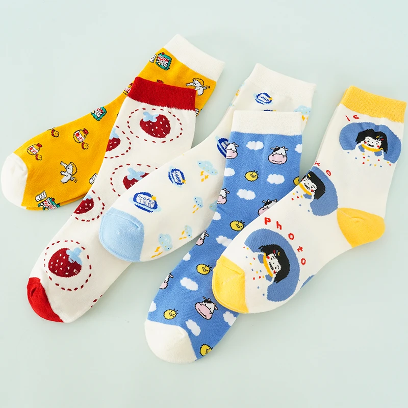 Cute Women Casual Crew Socks Spring Autumn Cartoon Strawberry Cow UFO Pattern Kawaii Harajuku Funny Female Mid Tube Socks Sox