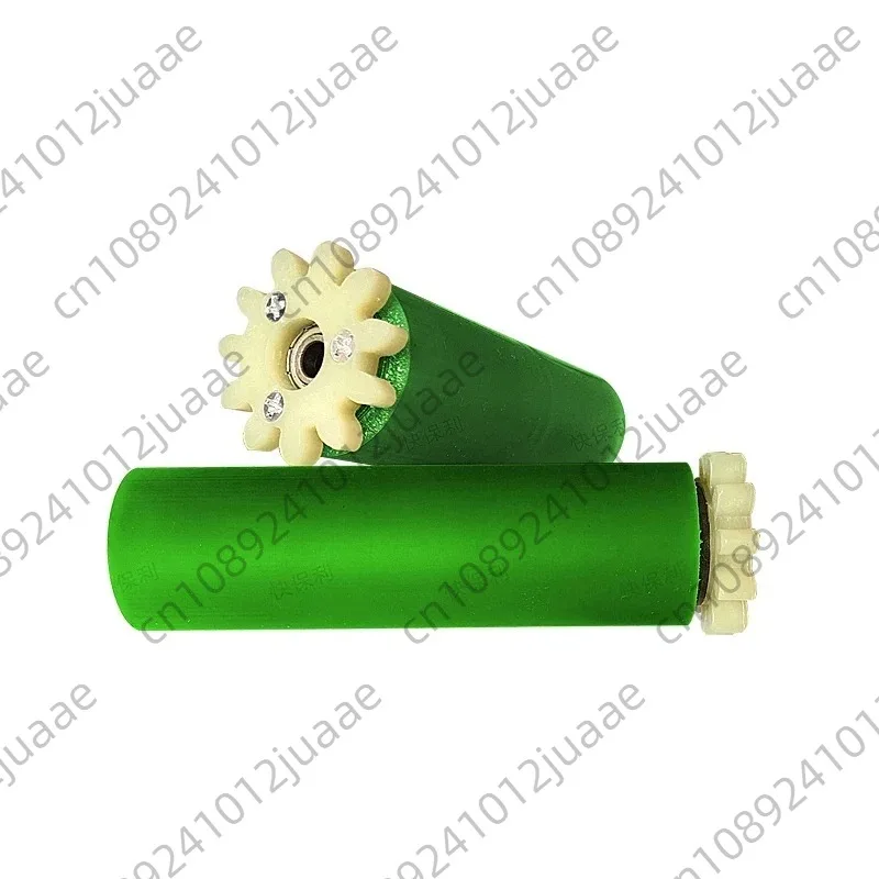 冷熱ベルト切断機988t供給ゴムホイール切断ベルクロジッパー同期