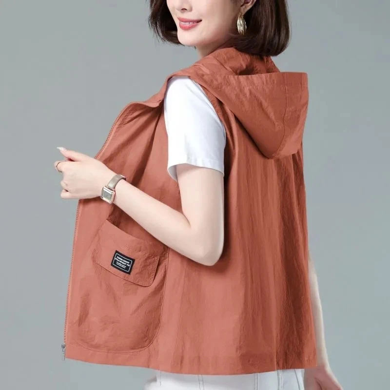 

2024 New Vest Waistcoat Jacket Female Spring Autumn Sleeveless Women's Vests Coat Summer Hooded Thin Cotton Top Short Jacket