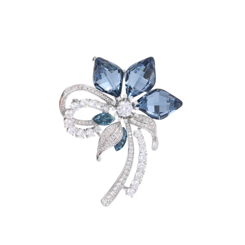 High-end, elegant and exquisite crystal flower brooches, niche, light luxury and high-end brooch sets and accessories