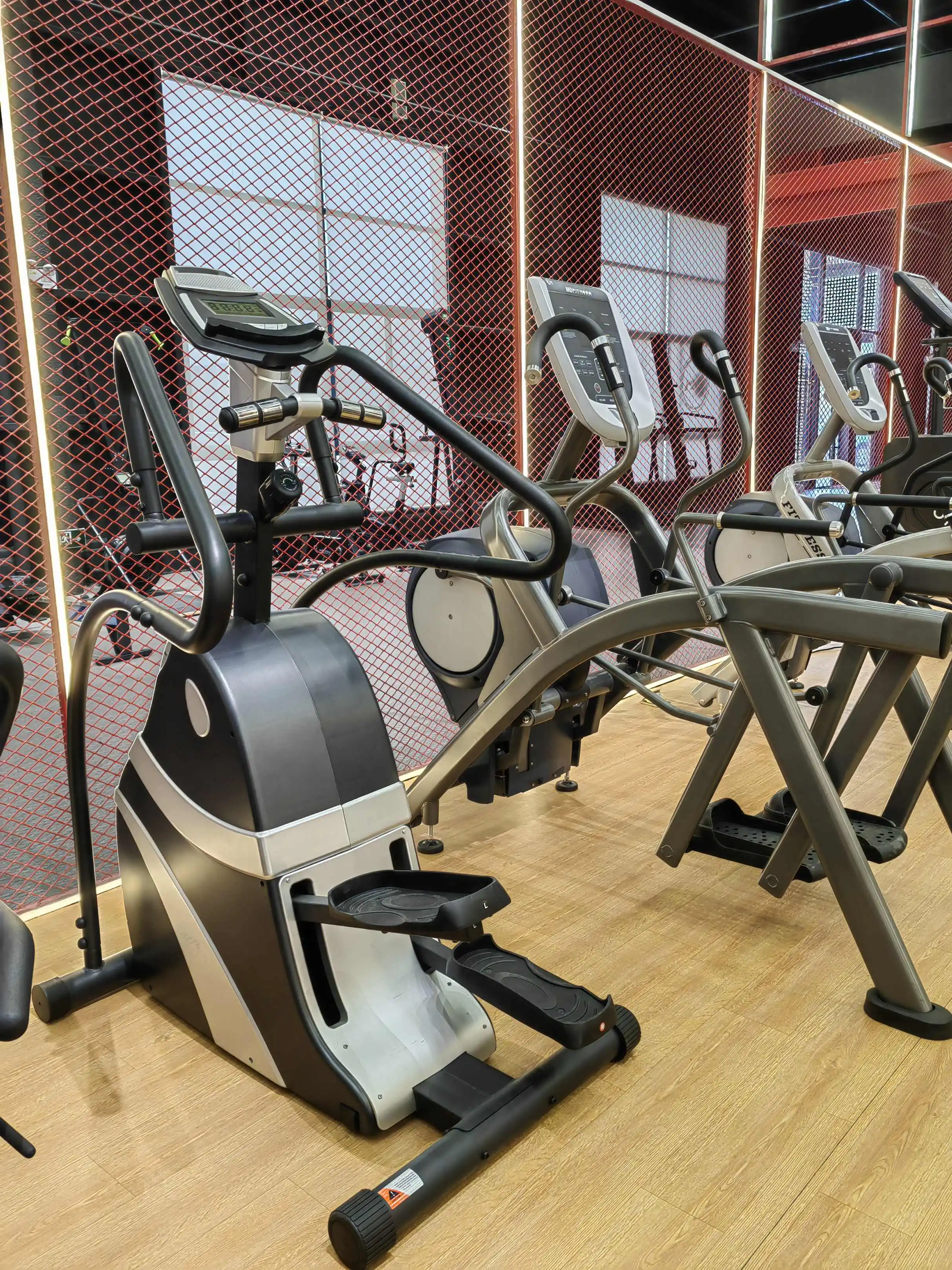 Commercial Steel Step Machine Aerobic Stair Trainer Stepper with Anti-slip Pedals Non-Collapsible for Gym Bodybuilding