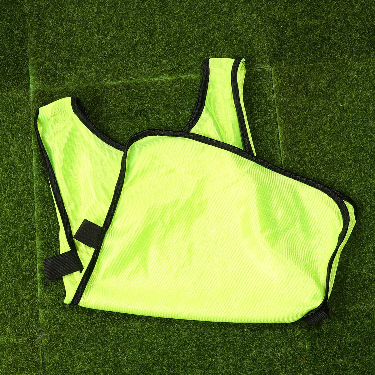 

LABRIMP 6pcs Kids Soccer Vests Mesh Training Pinnies Bulk for Children Outdoor Sports Practice Unisex Pine Green