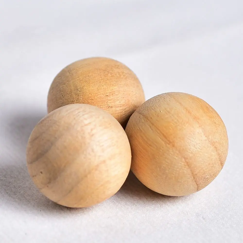 Bola de madeira natural à prova de umidade, à prova de insetos, repelente de insetos, cânfora, bolas, barata-prova, traça bolas, gaveta, 50pcs