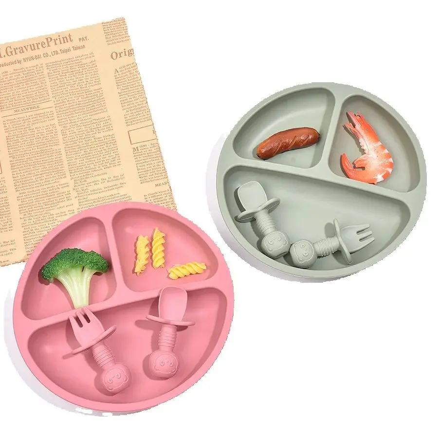 4Pcs Baby Silicone Tableware Set Baby Feeding Divided Plates Straw Cup Bowl Waterproof Bib Spoon Fork Toddler Training Plate