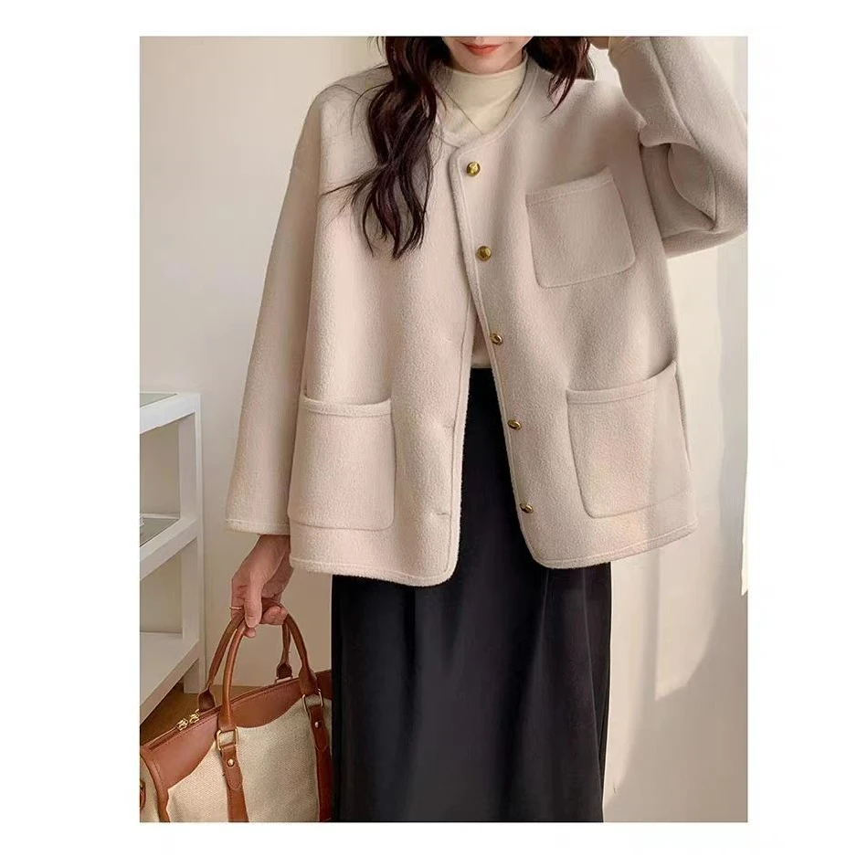 Abrigos de mezcla de lana para mujer, abrigo de lana de algodón añadido para otoño, piel sintética recortada, mangas acampanadas, farol ajustado con botones contrastantes