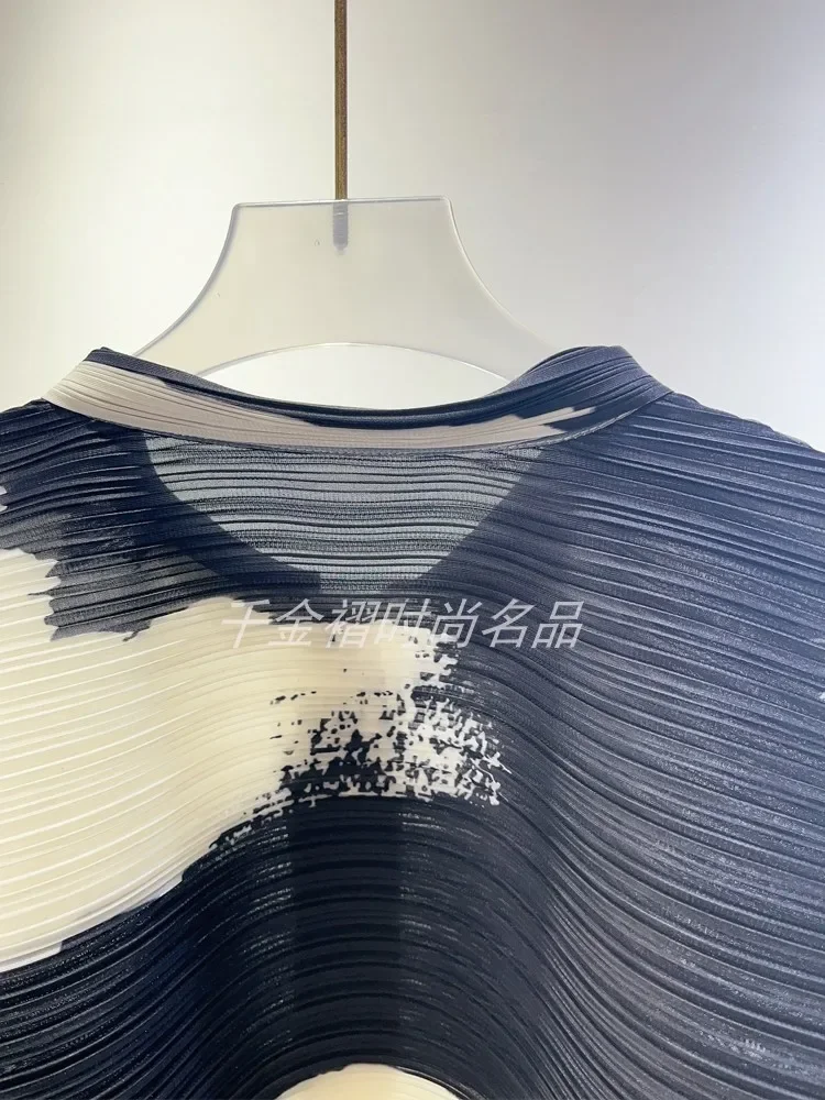 Miyake 2024 Herbst/Winter Neue Damen-Oberteile in Passenden Farben, Modische Lockere Fledermausärmel-Strickjacke mit Einreihiger Knopfleiste – Detail 14