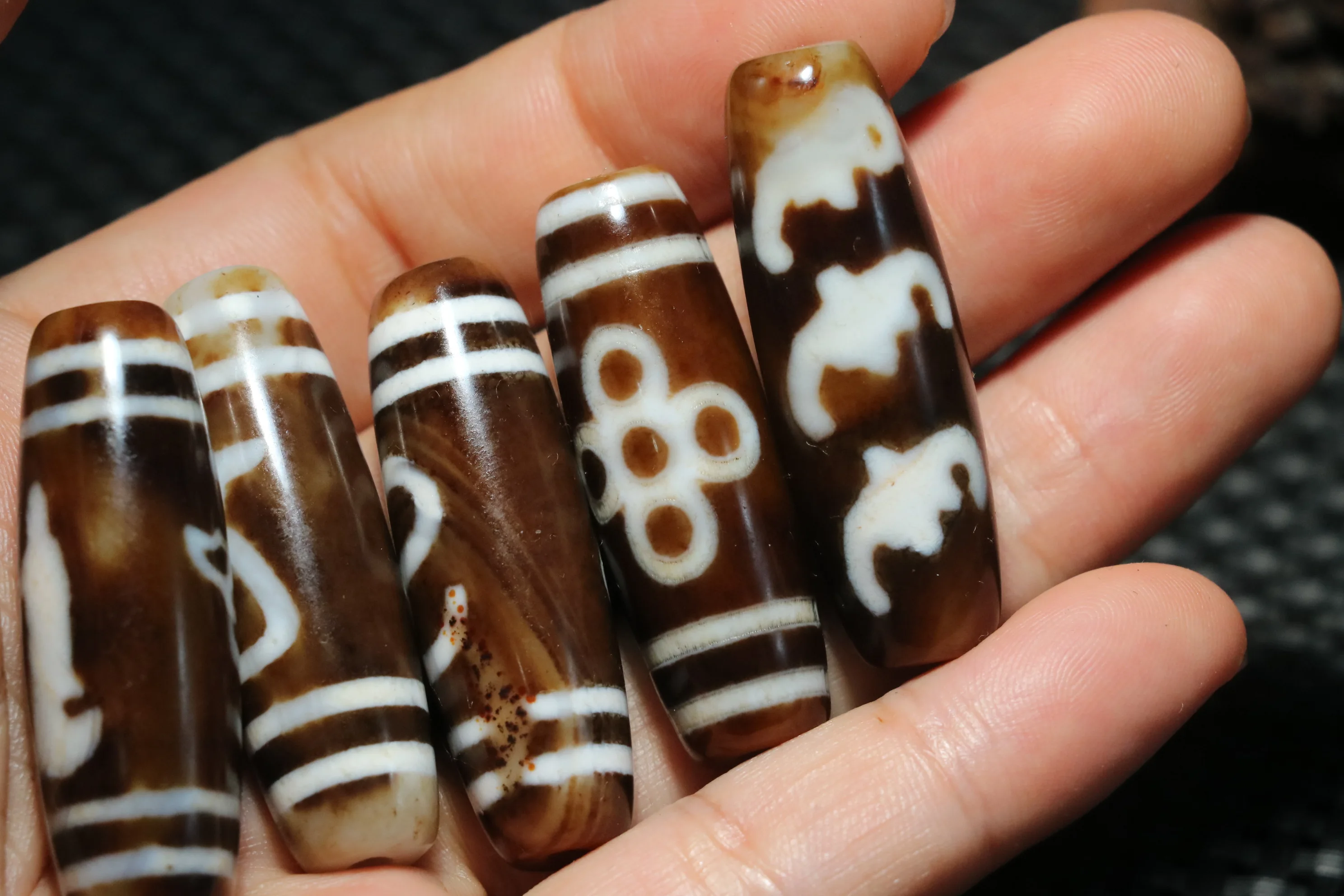 NO.11 Set of 5 PCS Energy Tibetan Top Old Agate Multiple Symbols dZi Bead Pendant 2023 For Jewelry Amulet Timestown UPD0725D345