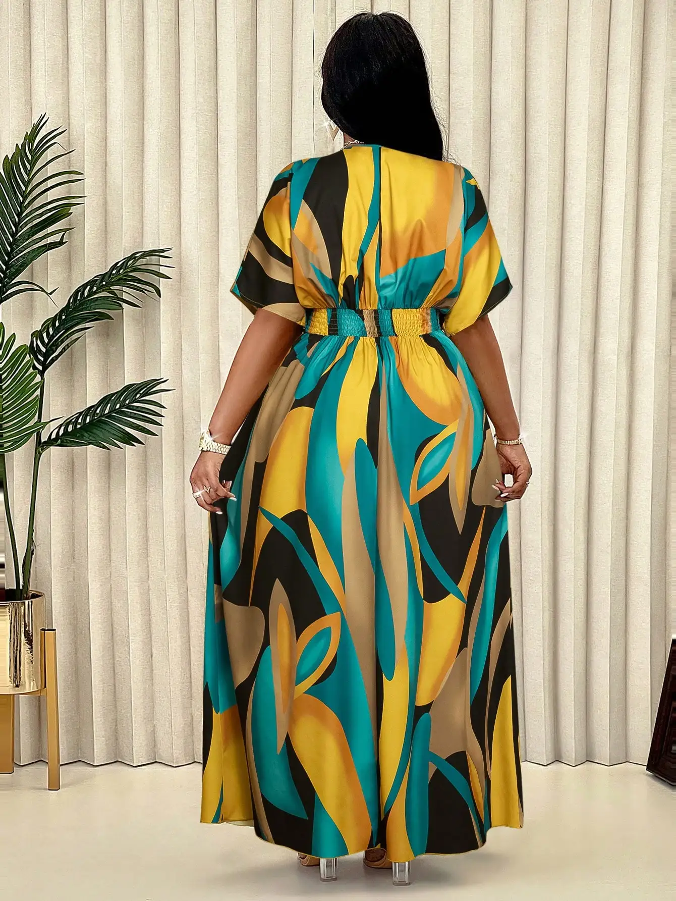 

Женское повседневное макси-платье больших размеров с геометрическим принтом, V-образным вырезом и коротким рукавом, летнее, элегантное, для отпуска