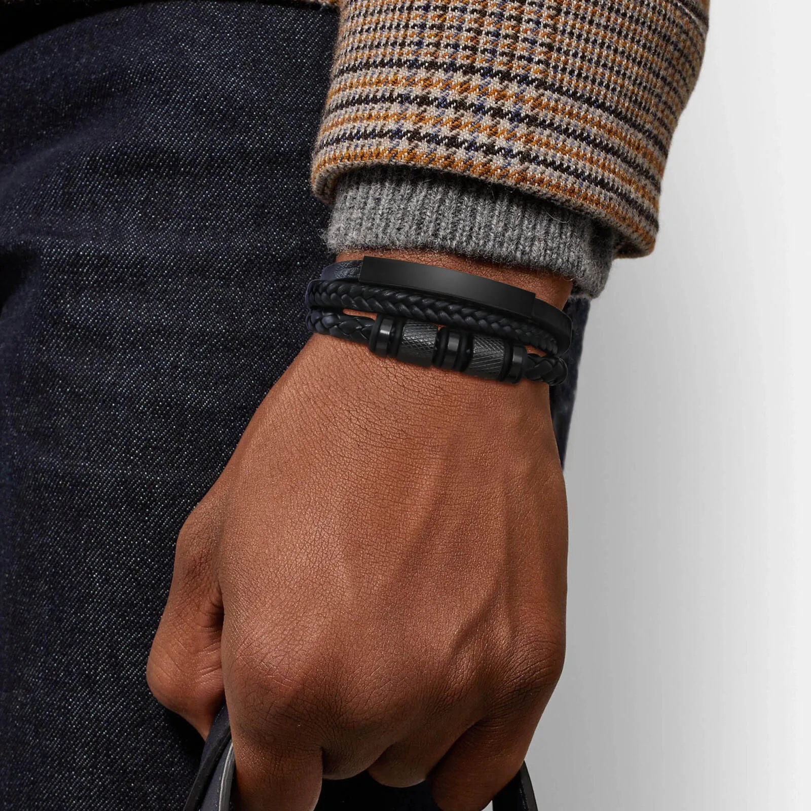 Vnox-Braceletes de couro PU preto para homens, pulseira de couro, pulseira de aço inoxidável personalizada grátis, presente para ele, 3 camadas