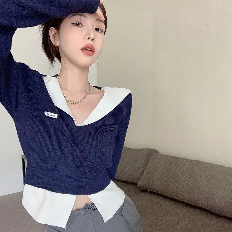 

Korean College Style Contrast Color V-neck Long Sleeve Casual Fake Two-piece Sweater For Women
