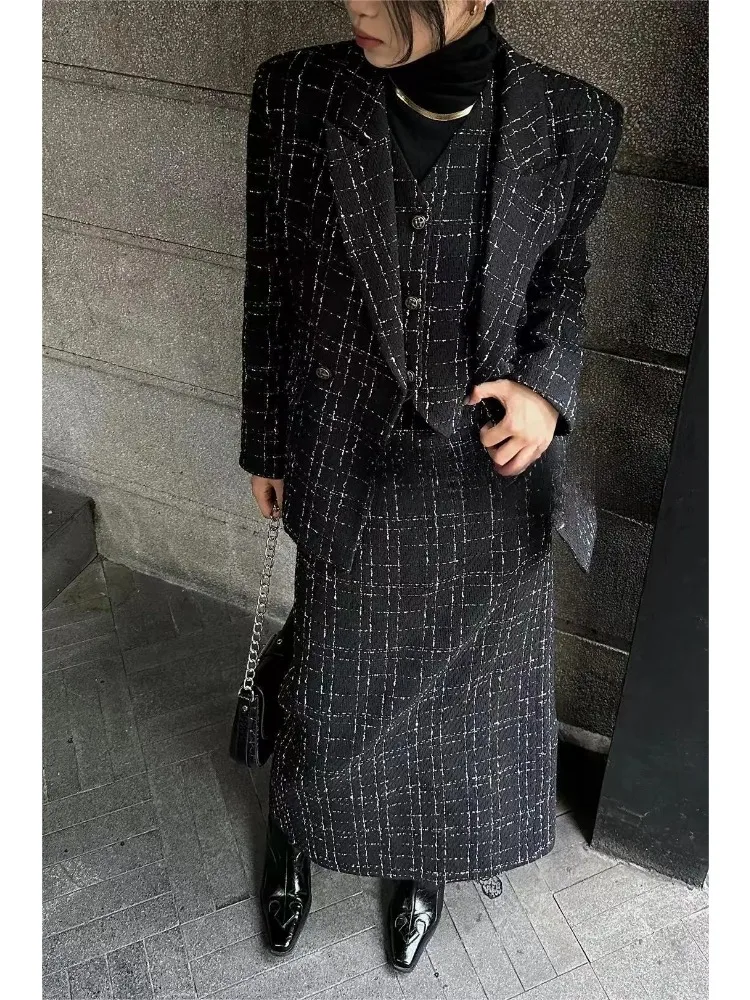 

UNXX Woman Autumn Winter Fragrance Tweed Plaid Woolen Suit Vest Skirt Suit Retro Woolen Suit Vest Long Skirt Three-piece Sets