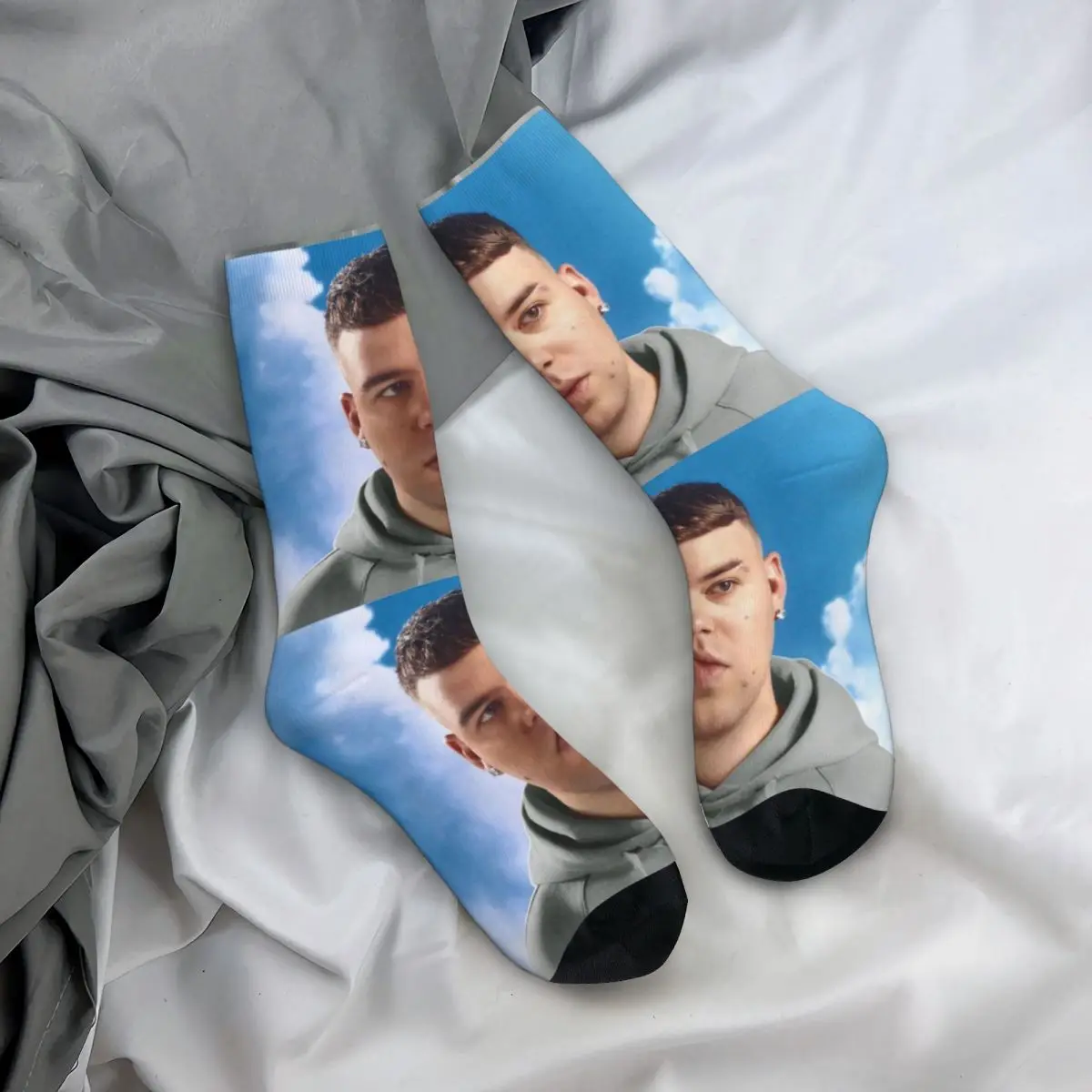 Verrücktes Design Quevedo Album Donde Quiero Estar Thema Design gemütliche Socken alle Jahreszeiten Rapper Baumwolle lange Socken atmungsaktiv