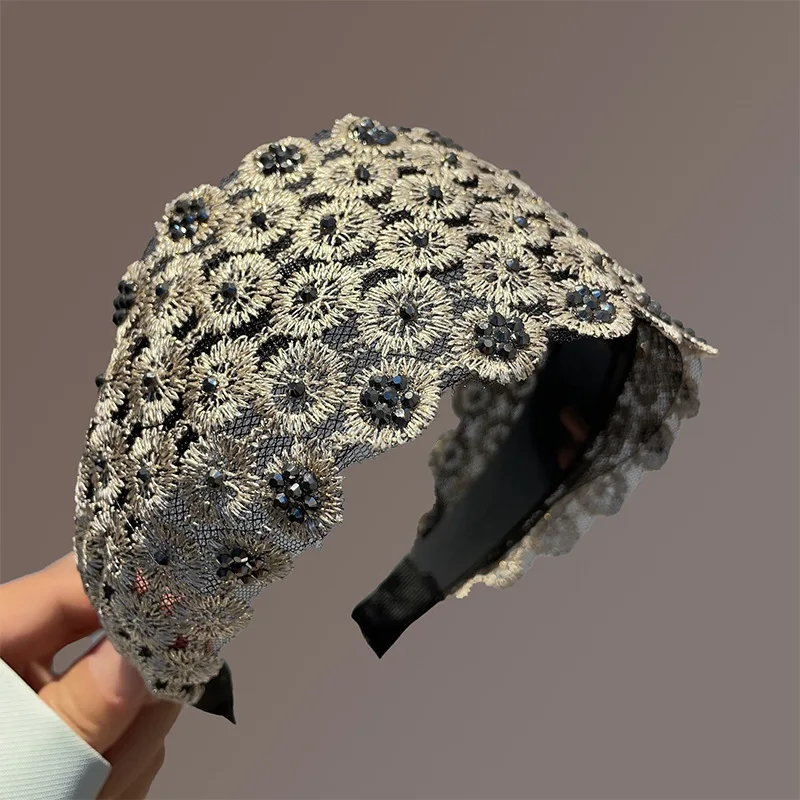 

Wide Rhinestone Headband Crystal Embellished Hair Hoop Luxury Design for Women Versatile Use Formal Daily Elegant Accessories