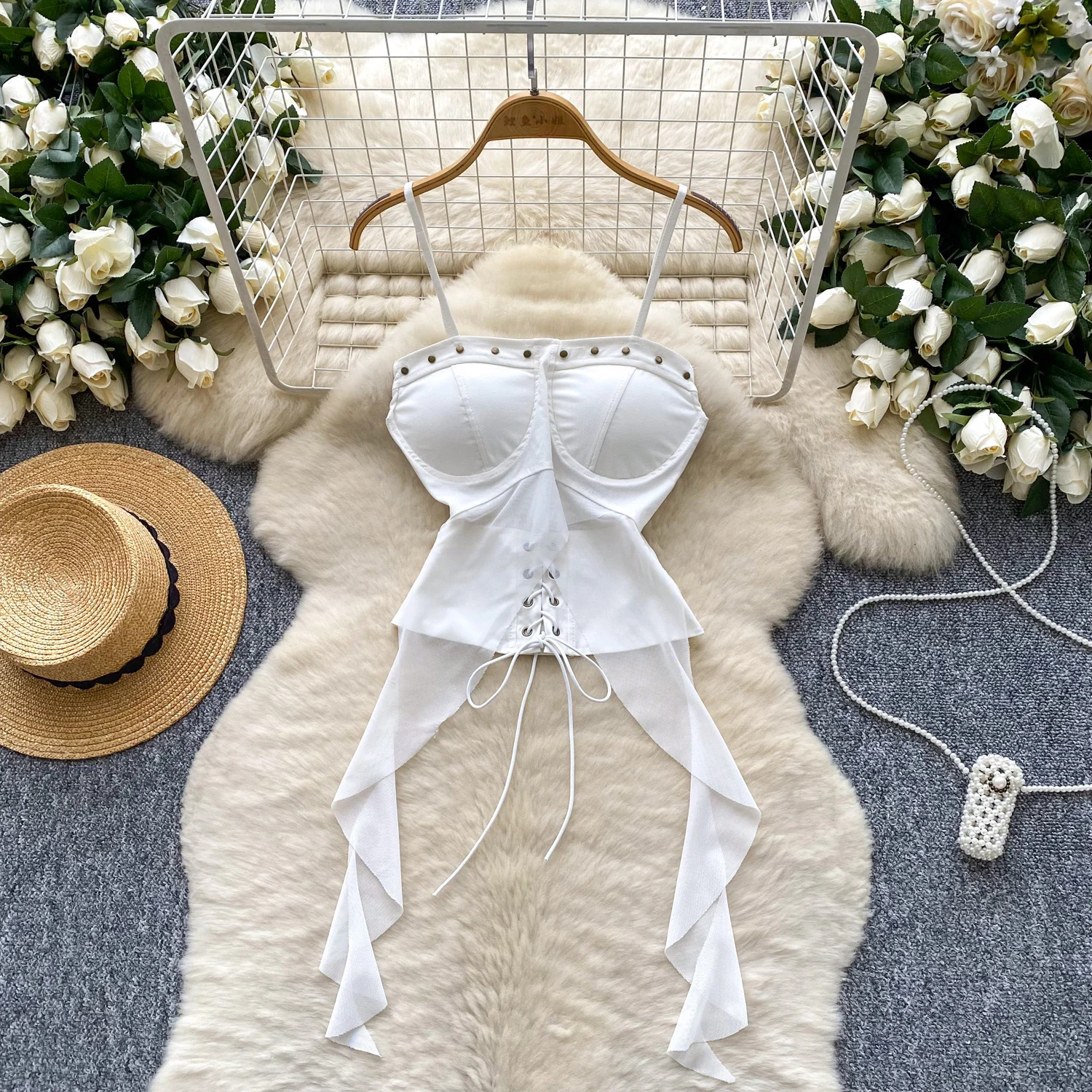 

Женские заклепки, повязки, ленты, шикарные топы, рубашки, футболки, женские модные тропические майки на бретельках, вечерние футболки в готическом стиле, панк, хиппи, ночной клуб