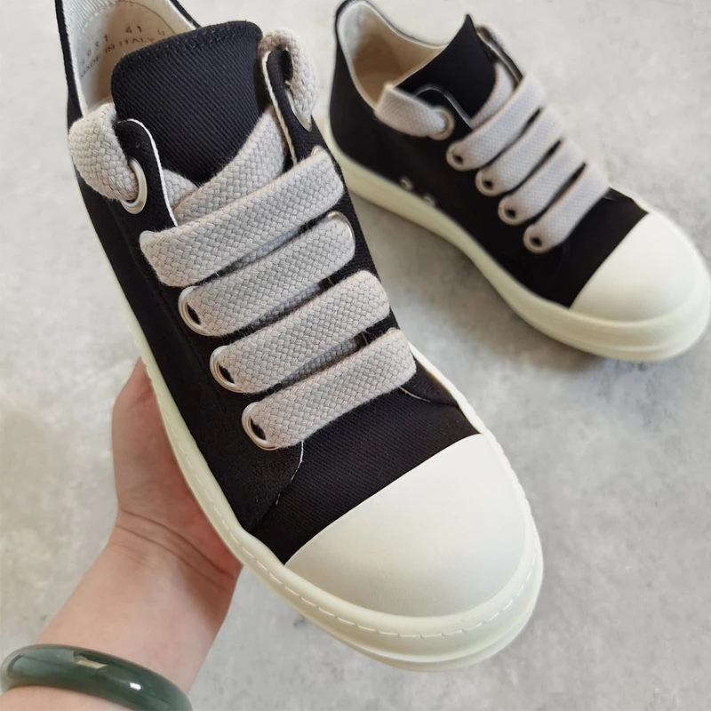 

Fashion Men's Casual Shoes Jumbo Shoelaces Men's Sneakers Black Solid Lace-up Rubber Shoes for Man Canvas Man Sneaker