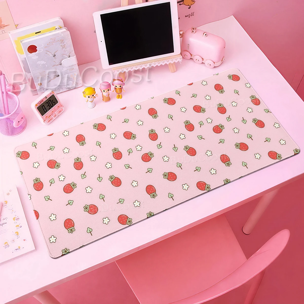 Pink Kawaii Mousepad Strawberry Desk Mat Cute Pastel Aesthetic Deskpad XXL Gaming Mouse Pads Office accessories Table Decort Pad