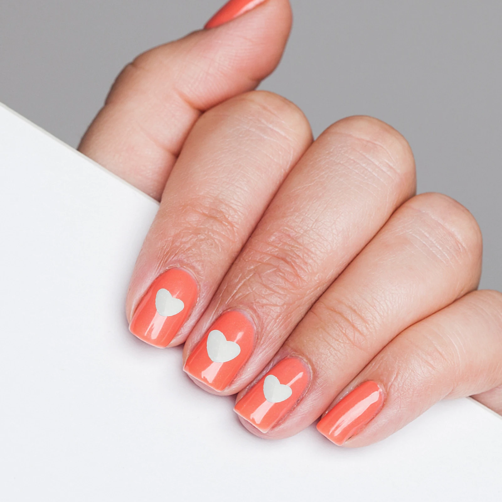 

Nail Art DIY Patch Luminous Sequins Manicure Decor Fluorescent Fingernail Stickers Supplies Easy to Use Nail Art Decor