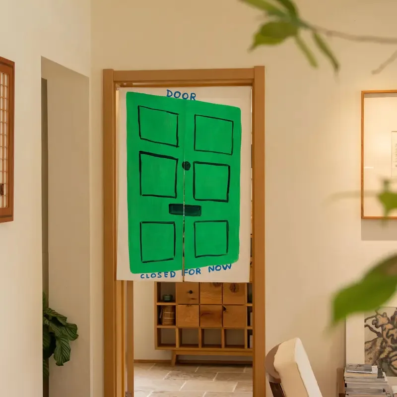 VIKAMA Fun Green Door Design Türvorhang, leichter Trennvorhang, kreativer Wohnakzent für Küche und Café