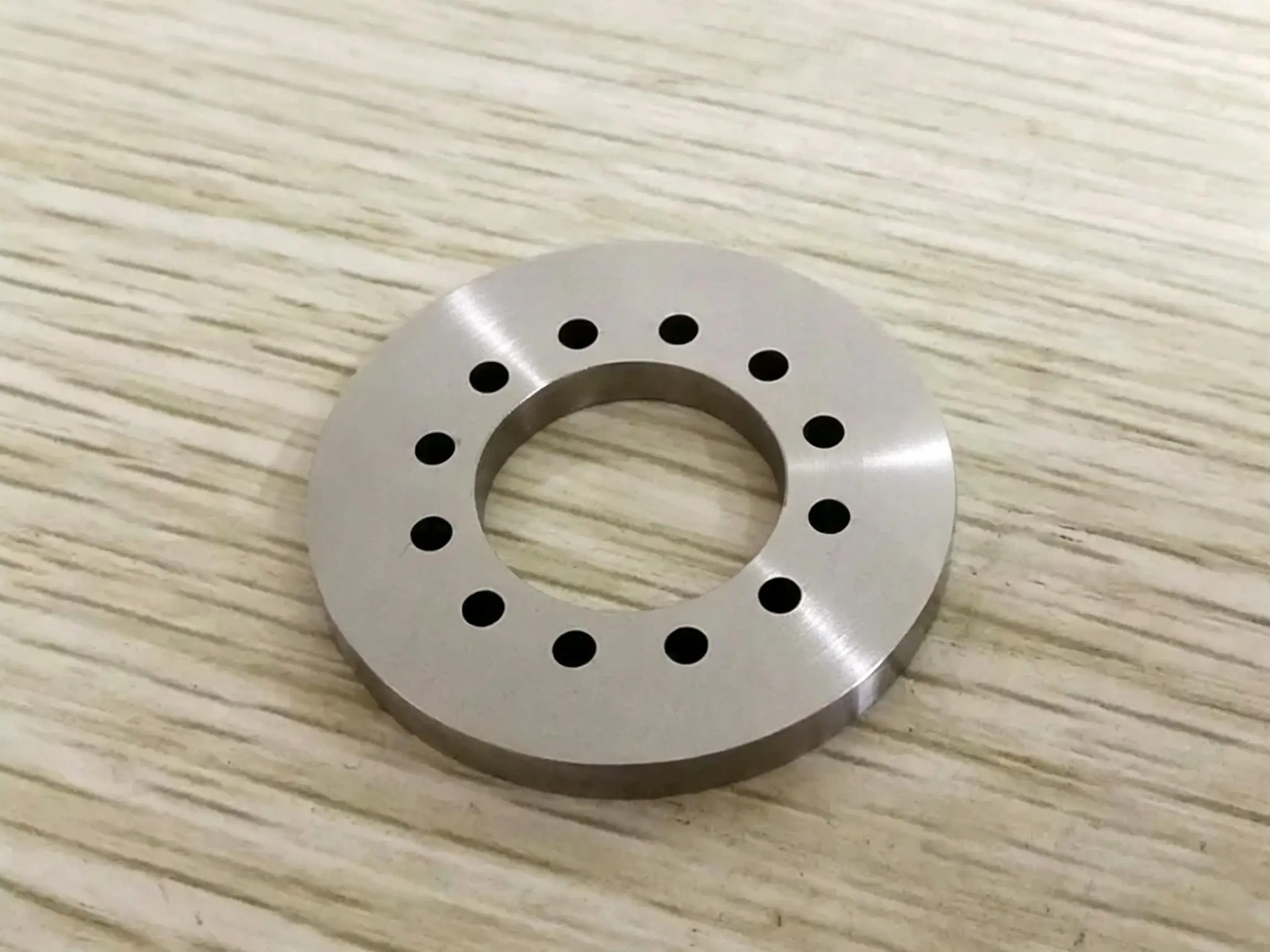 200448474,Flow‑Splitting Ring,Plate Ring,12‑Hole Shim apply for Charmilles Wire‑Cut EDM machine,Water nozzle Cover Shim