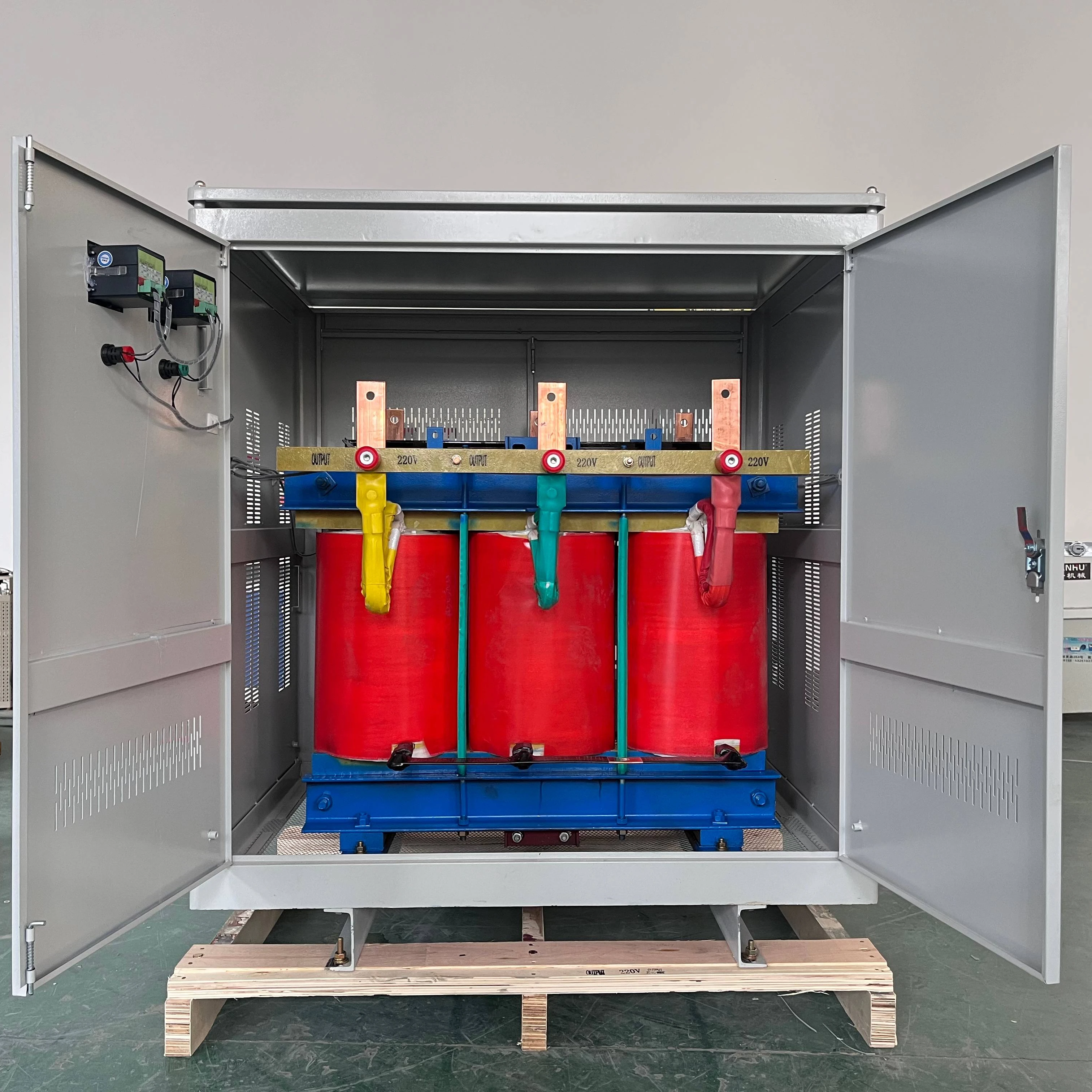 

Горячий 3-фазный изолирующий трансформатор 10kva 15kva 20kva 380v до 460v 480v 600v Step Up 380v 400v до 230v 220v Понижающий трансформатор