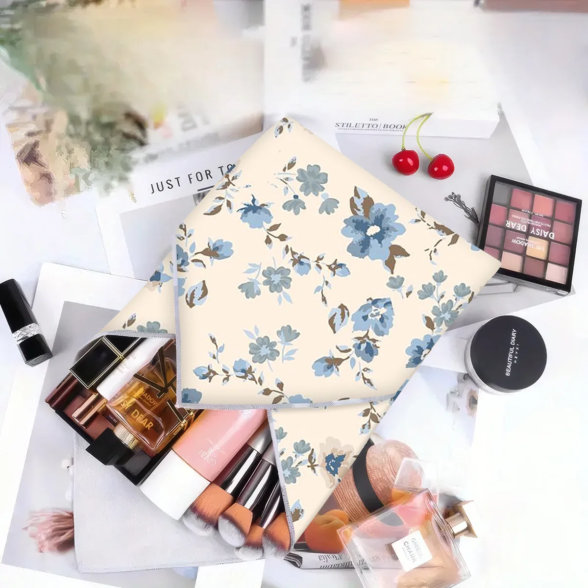 Blue Small Floral Print, Cat-Scratch-Resistant Grooming Wrap Towel, Camera and Tablet Protective Pouch, Storage Bag, Makeup Bag