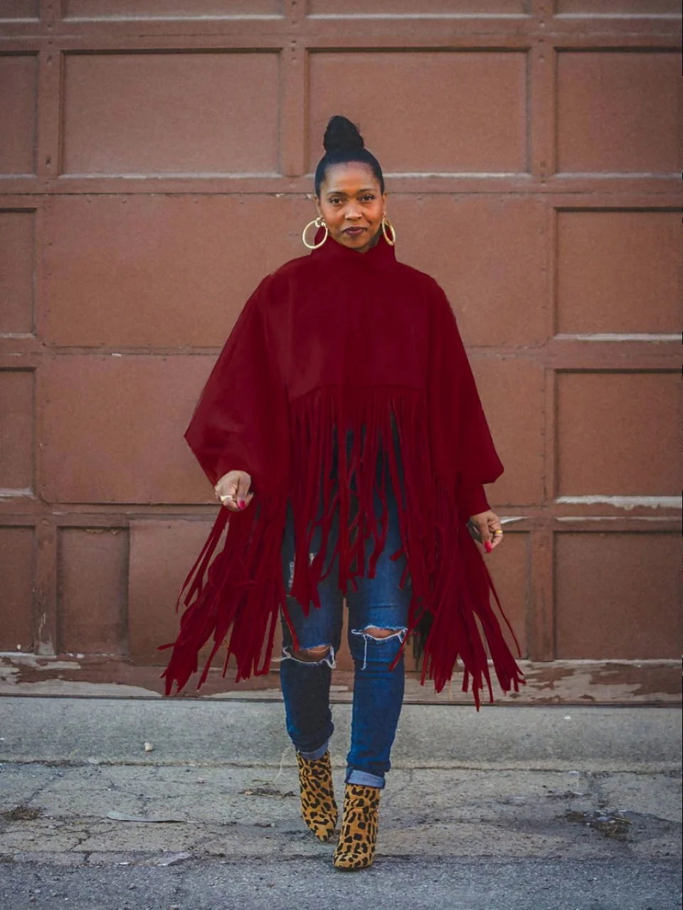 

Свободная длинная футболка Sve с бахромой, однотонный летний топ из полиэстера с круглым вырезом для женщин 8–35 лет