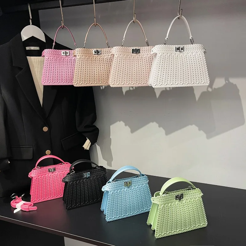 

Classic Women Messenger Bag With Genuine Leather, Designed By Famous Designer For Elegant And Practical Use, Light Carry