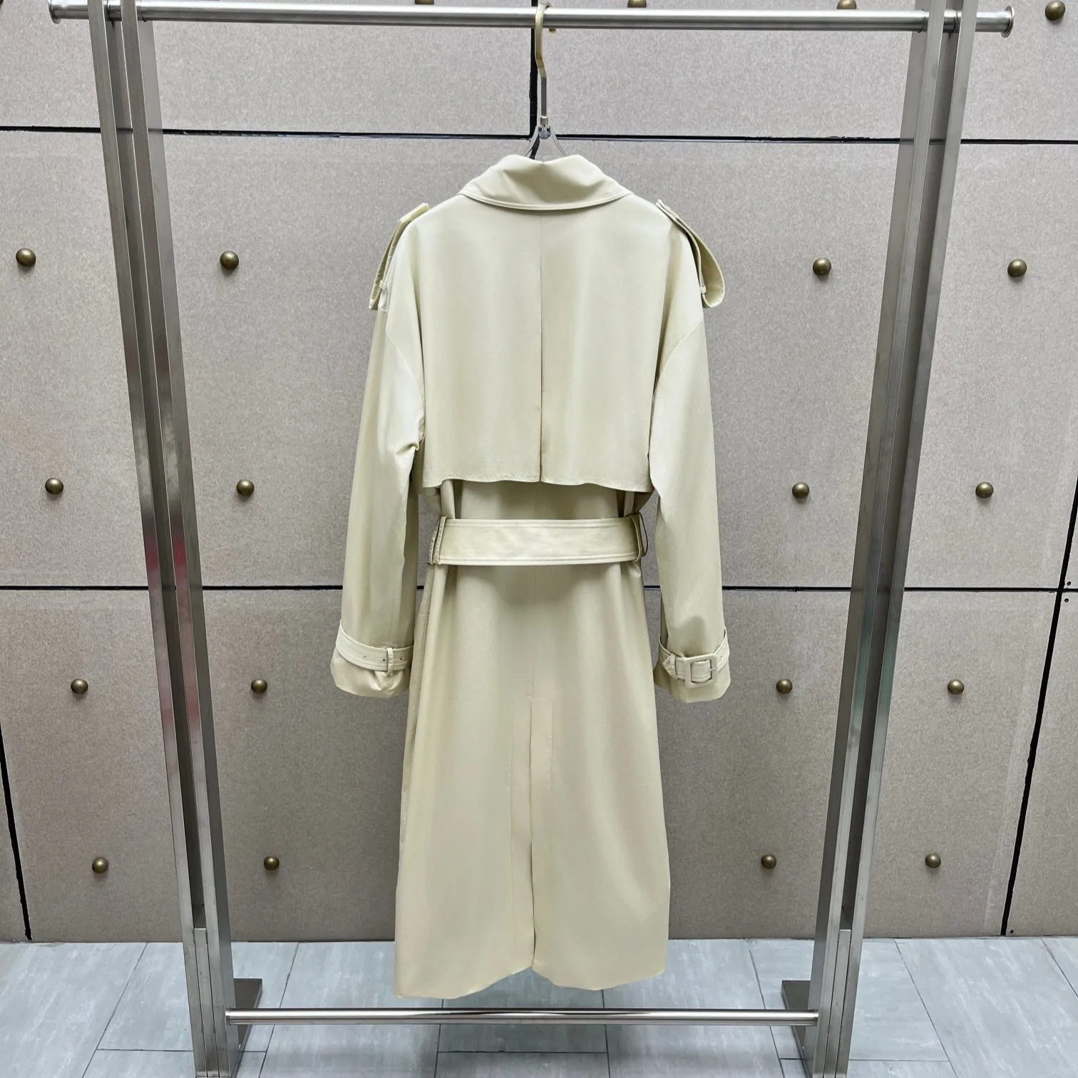 2026 Classic Double-Breasted Trench Coat – Cream Long Windbreaker with Notched Lapel, Belted Waist & Shoulder Epaulettes