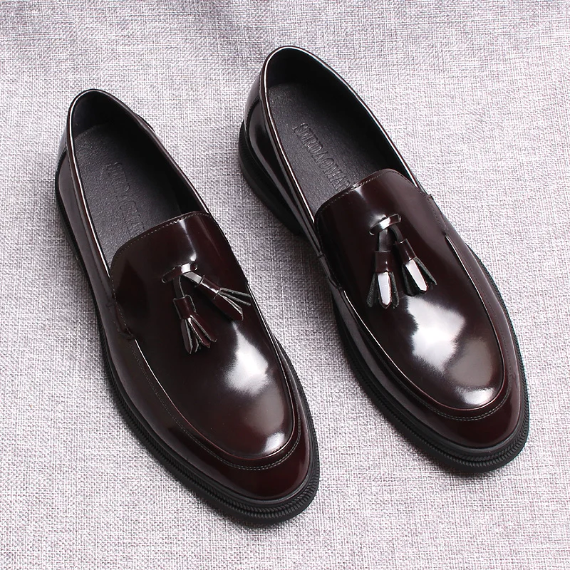 

Autumn Genuine Leather Handmade Black Brown Mens Loafers With Tassel Man Dress Shoes Wedding Round Head Party Mens Oxford Shoes