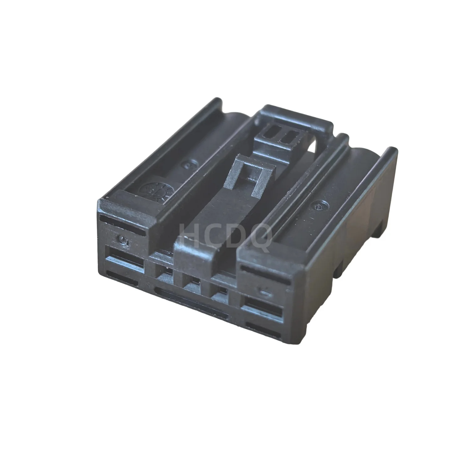1379217-1Brand new original genuine high-quality car connector sheath and shell