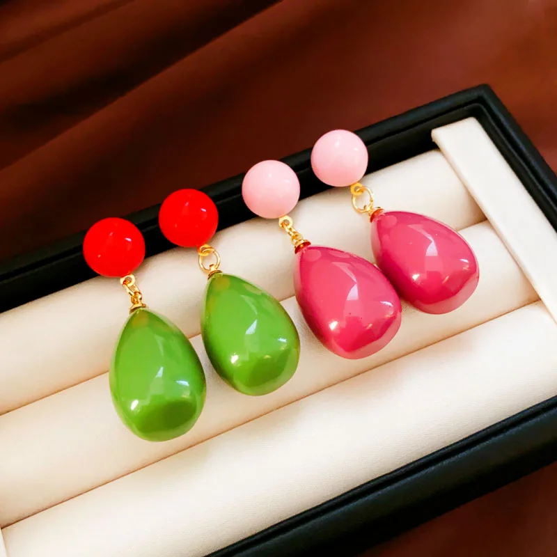 Vintage contrasting color niche, water drop shape, earrings early spring, temperament, geometric earrings for women