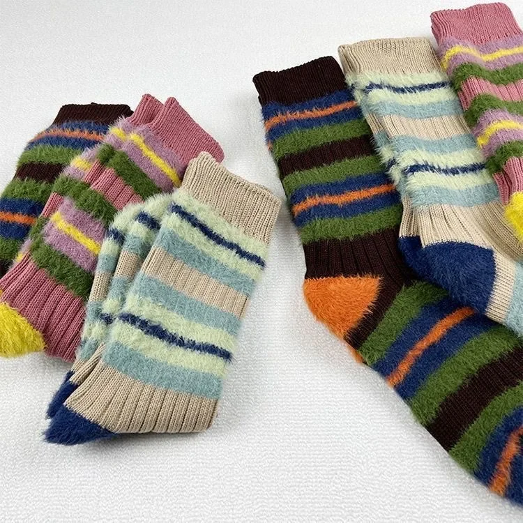 1 Pairs INS Thick Stripe Color Contrast Imitation Mink Plush Socks, Sweet Autumn and Winter Warm Women's Mid Length Socks