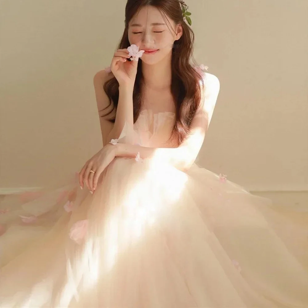 Abiti da sposa lunghi fino al pavimento in morbida garza senza spalline a-line per banchetti da damigella d'onore, feste di compleanno, cocktail, balli, abiti aderenti