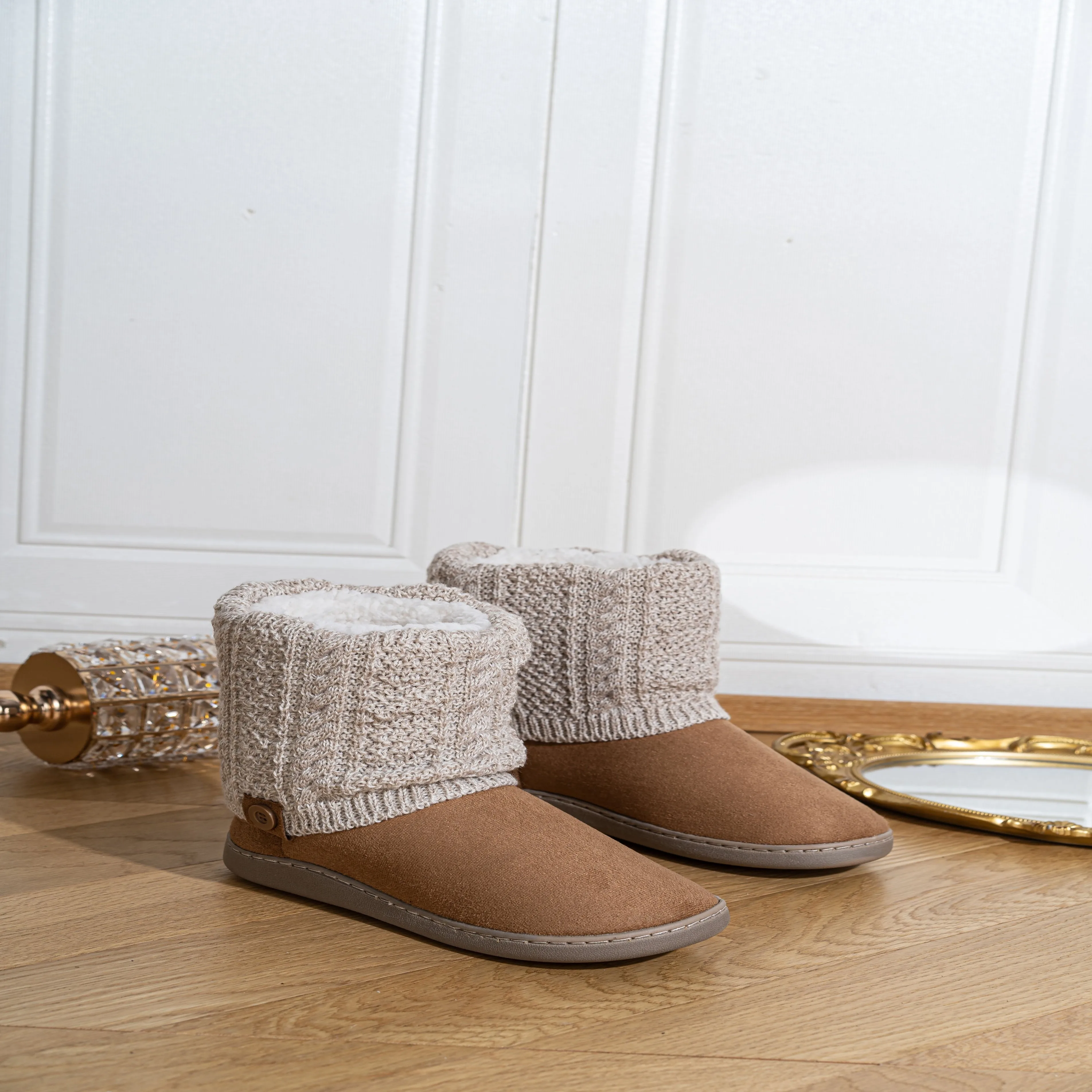 Nuevas botas cortas de dos colores de hilo de punto cálido y de felpa de otoño e invierno para mujer, botas de algodón versión coreana anticongelantes