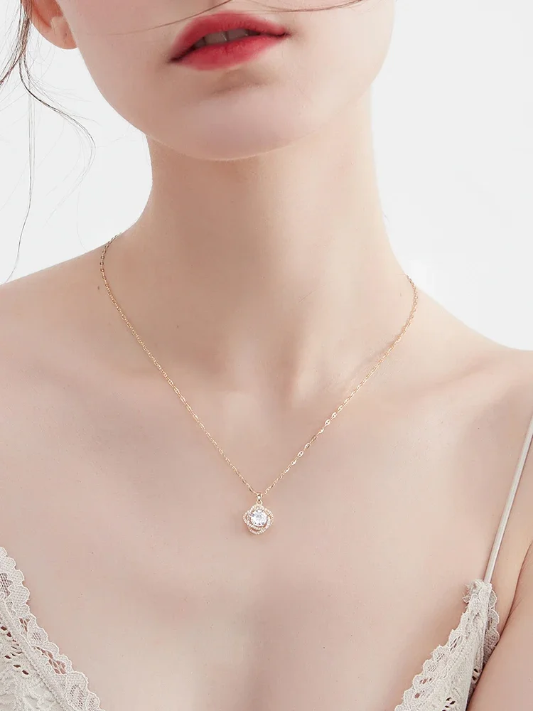 

Серебряное колье 925 пробы с подвеской в виде бьющегося сердца, женское, легкое, роскошное, нишевое, на ключицу.