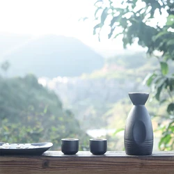 Vintage Ceramic Sake Pot Cups Set Groove Design Gift Traditional Japanese Style Creative Drinkware Durable  for Home Kitchen Dec