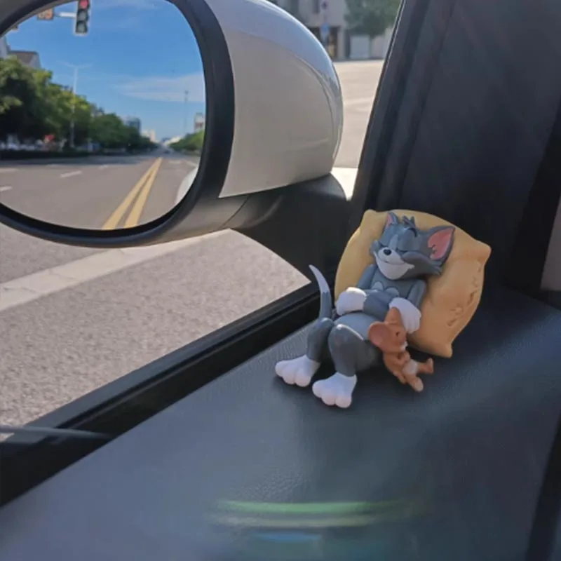 Dekoracja deski rozdzielczej samochodu z naklejkami, ozdoba na biurko, klasyczna kolekcja figurek z kreskówek, akcesoria samochodowe