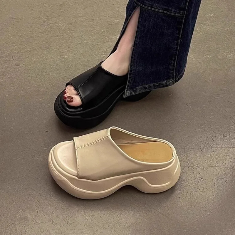 

Slippers for Women, New Summer 2026 Style, Simple Design, Thick Sole, Versatile, Comfortable,Heightening,Cool Slippers for Women