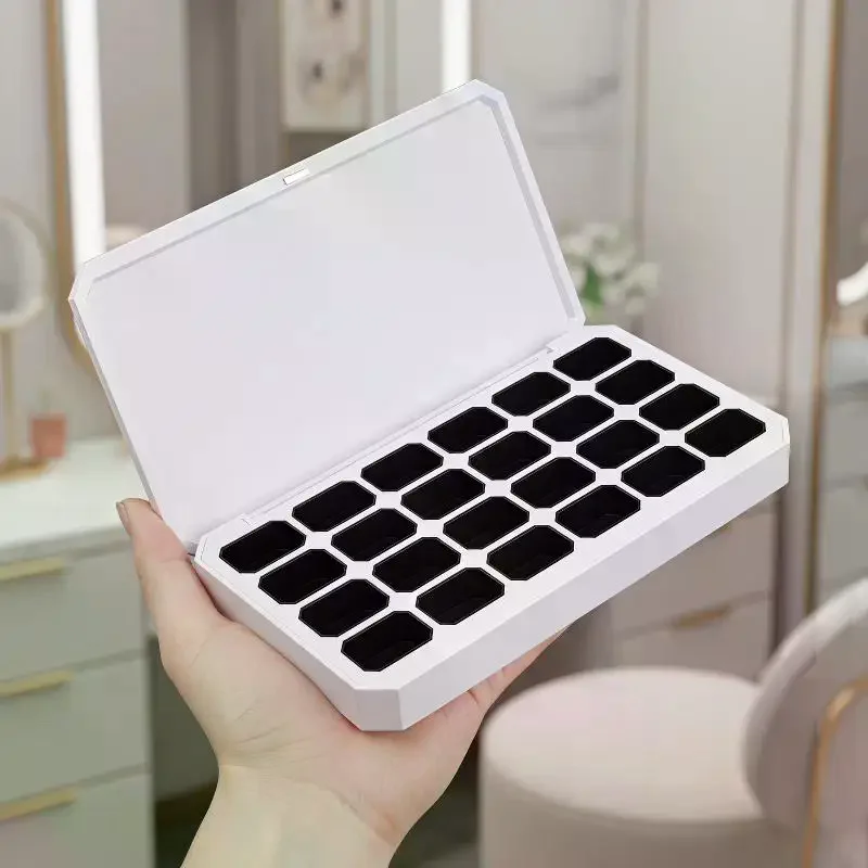 1Pcs Empty Magnetic Packaging Box 24 Grids For Nail Manicure DIY Fast Painting Gel Solid UV Varnishes Ombre Gel Nail Polish