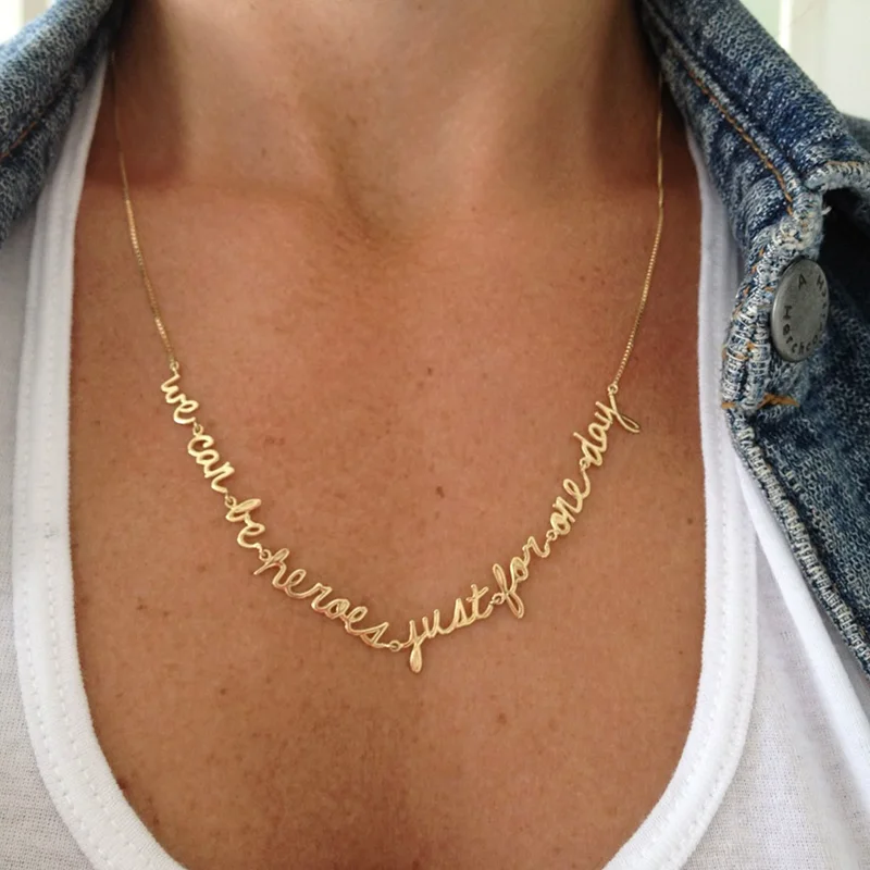Customizable Phrase Necklace Personalized Multi-Name Pendant Gold Necklace for Women Family Jewelry Birthday Gift