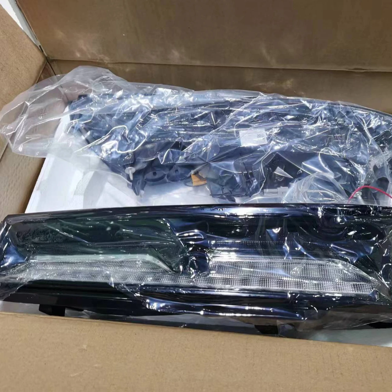 

For CHEVROLET Camaro LED Rear Light Tail Lamp Running Turning Light 2016-2018 YZ V2