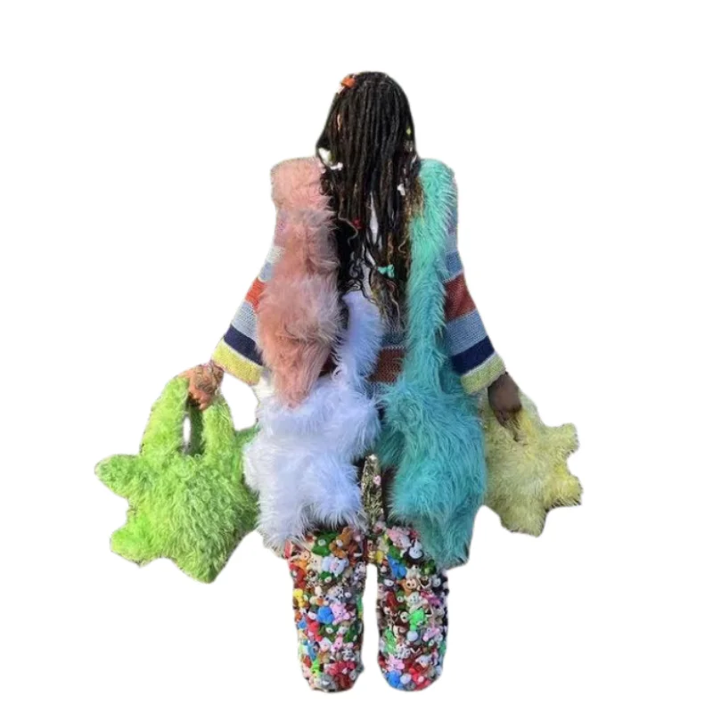 Mulheres Bolsa Star Shape Fluffy 2022 Outono Inverno Street Style Bolsa de Ombro Pures e Bolsa Crossbody Furry Fur Girls Bag